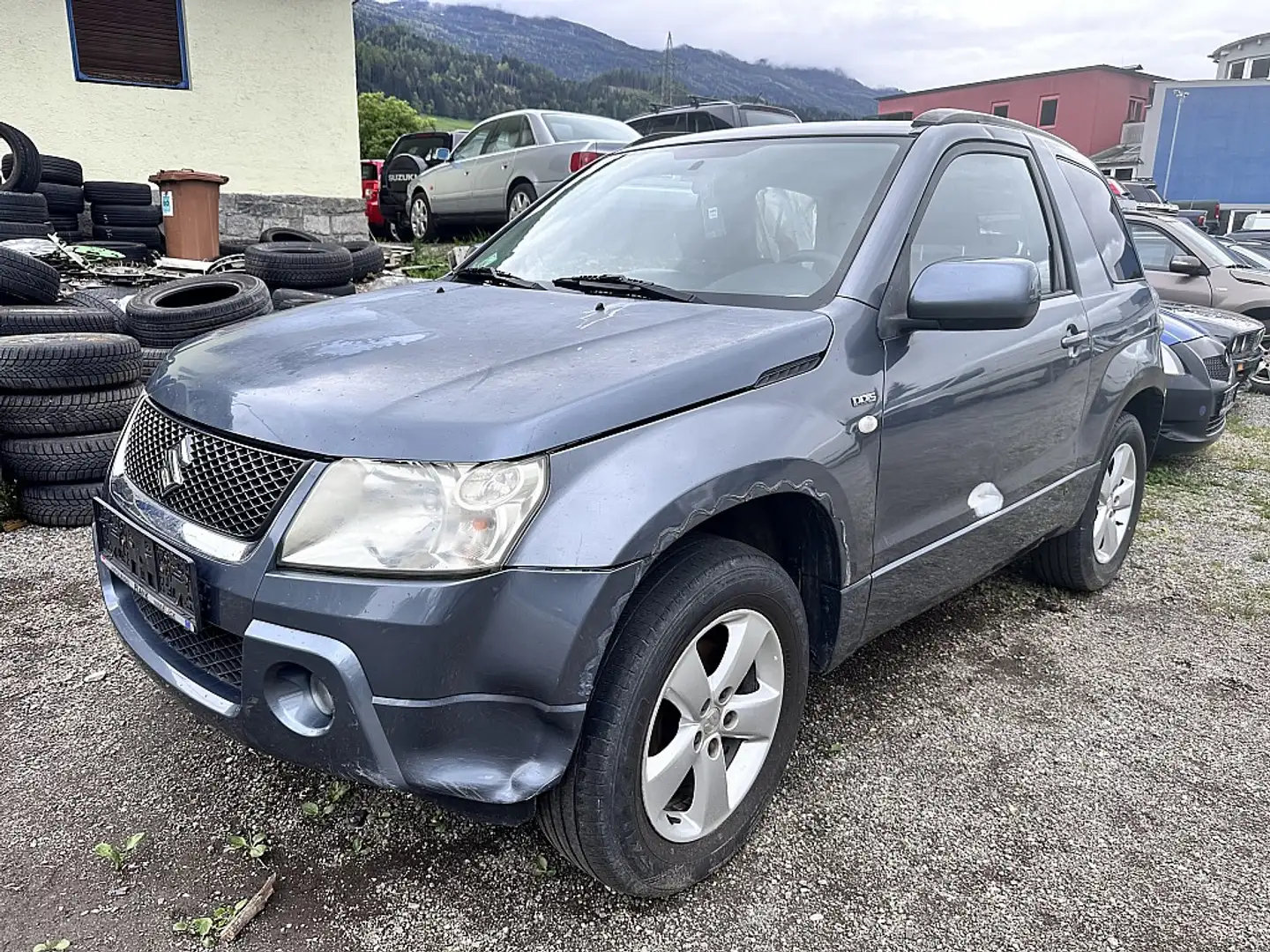 Suzuki Grand Vitara 1,9 DDiS deluxe Gris - 1