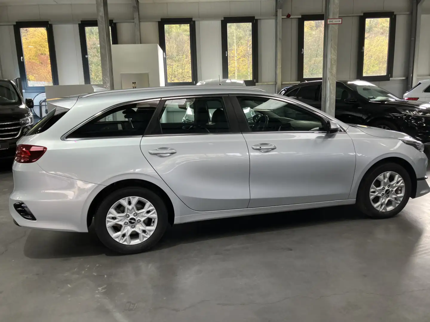 Kia Ceed SW / cee'd SW 1.0 Gris - 2