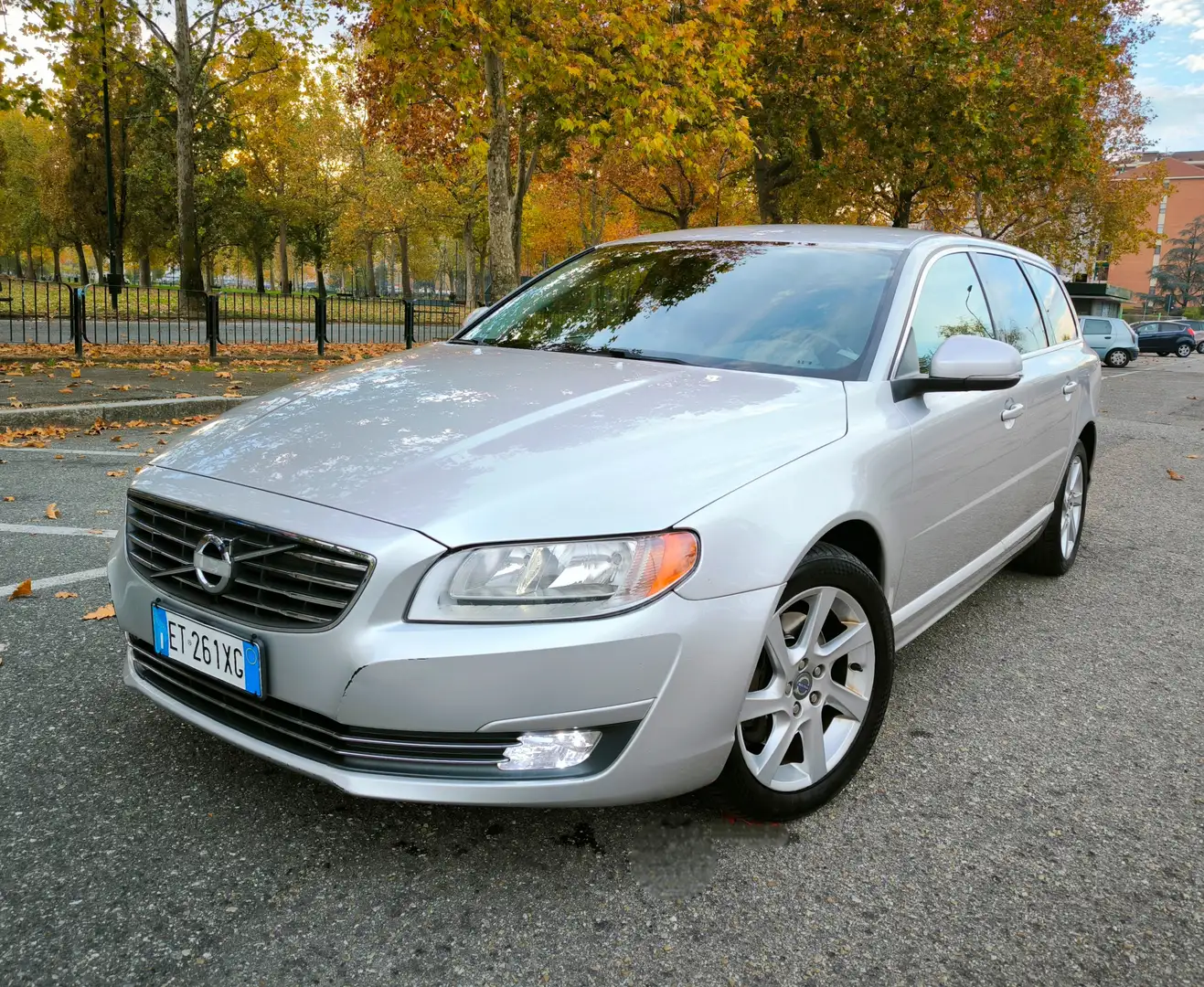 Volvo V70 V70 2.0 d3 Summum 136cv geartronic FL Grigio - 1