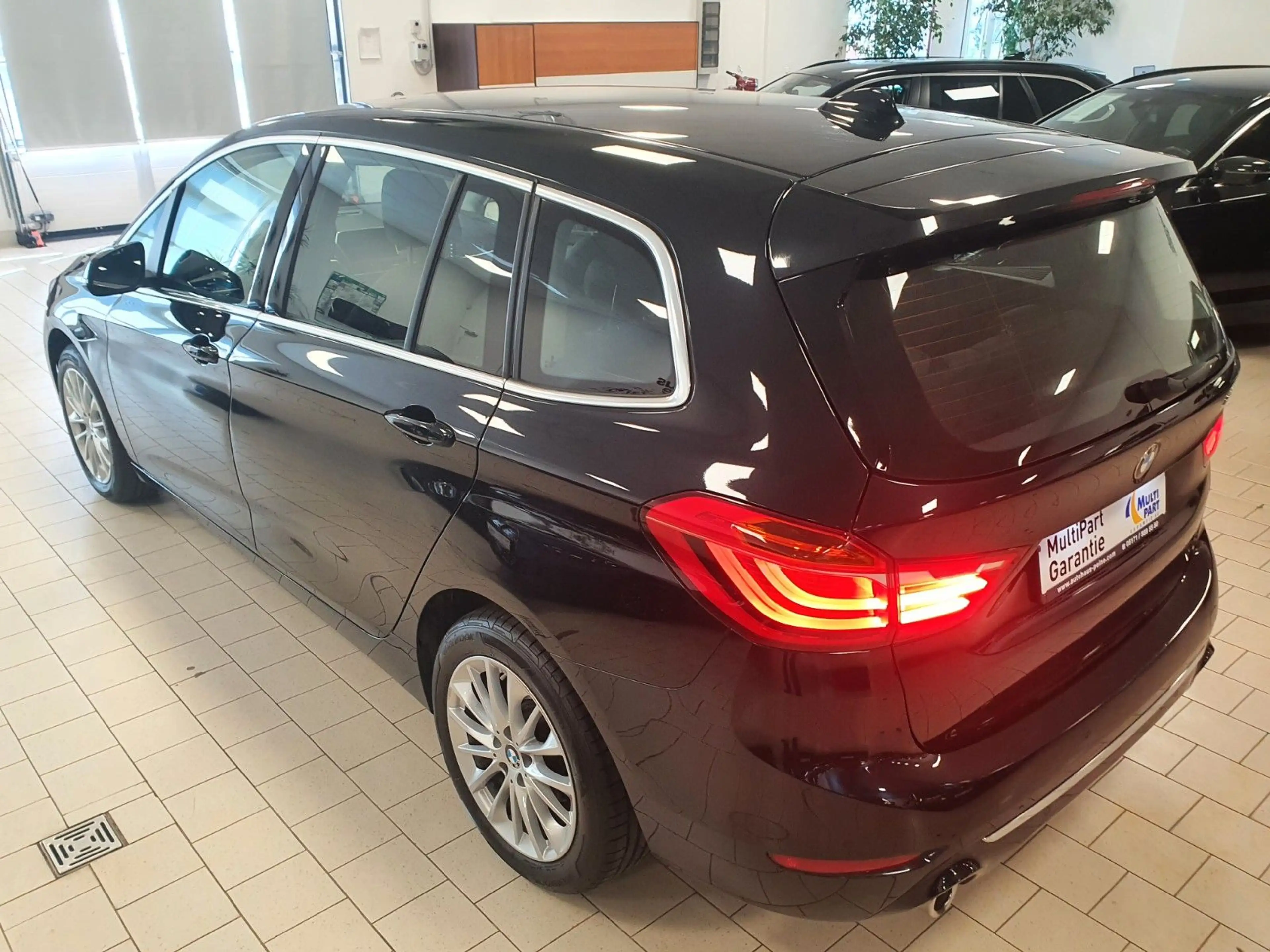 BMW 218 218dGT/Aut/Navi/LEDer/7-Sitzer/ParkAs/LuxuryLine — photo 8