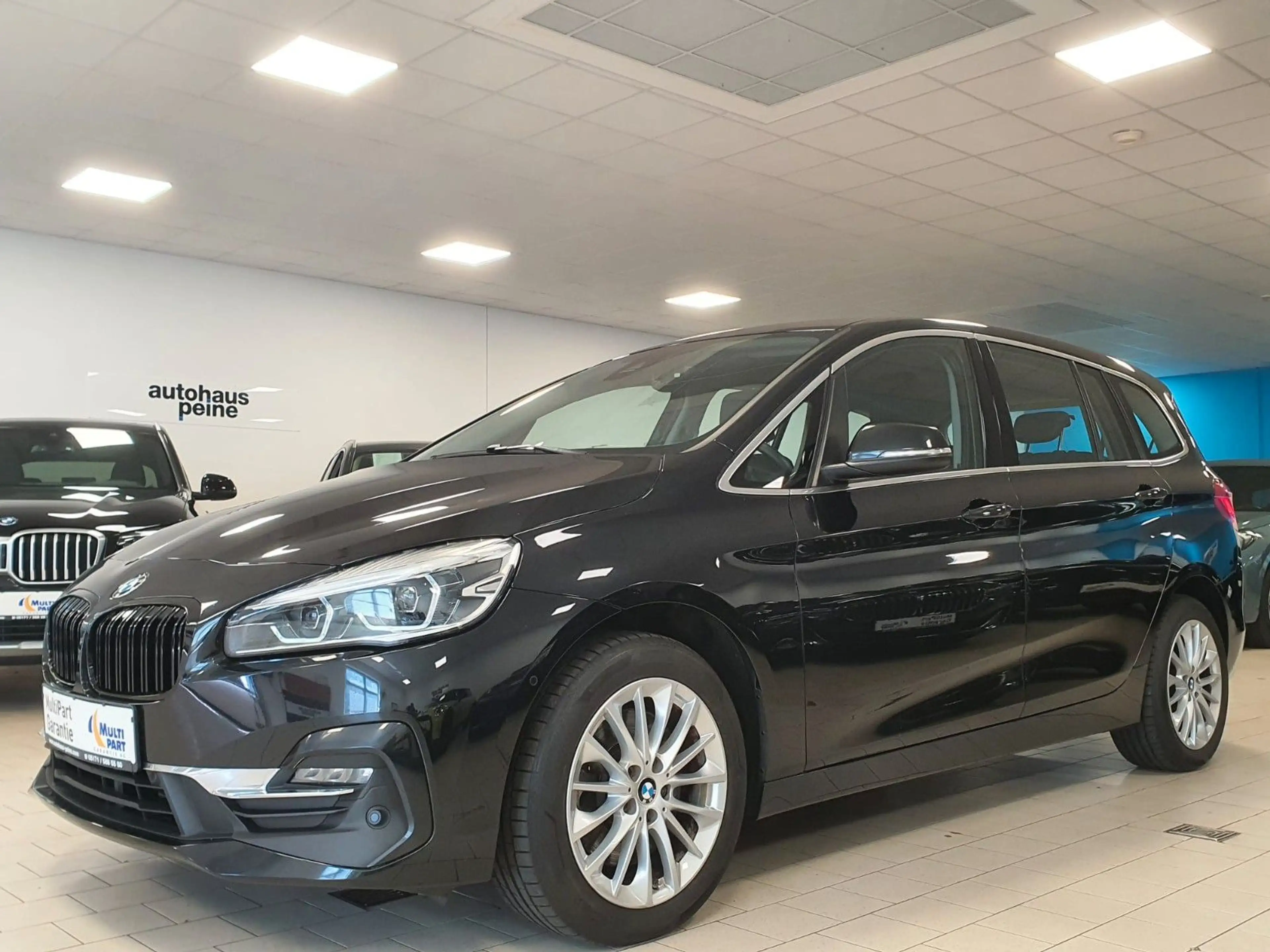BMW 218 218dGT/Aut/Navi/LEDer/7-Sitzer/ParkAs/LuxuryLine — photo 6