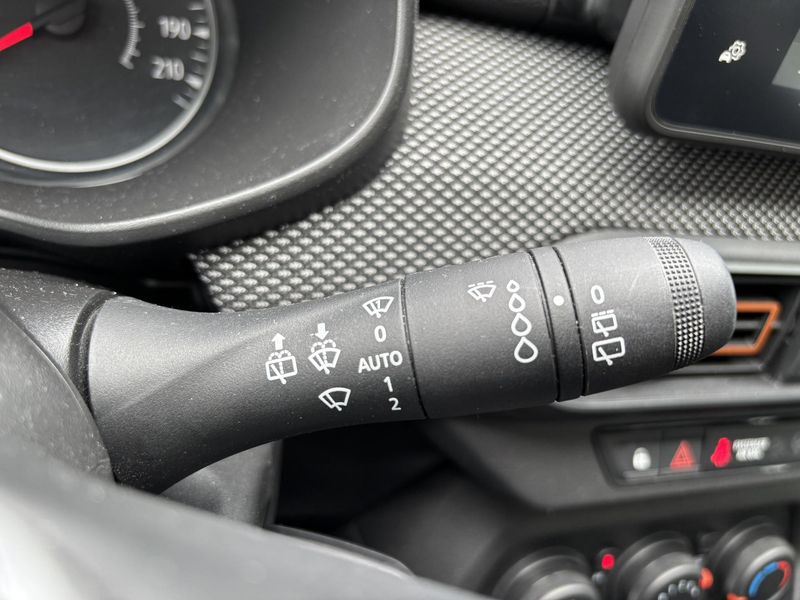 Dacia Sandero Stepway 1.0 TCe 100 ECO-G Expression | Camera | Na — photo 25