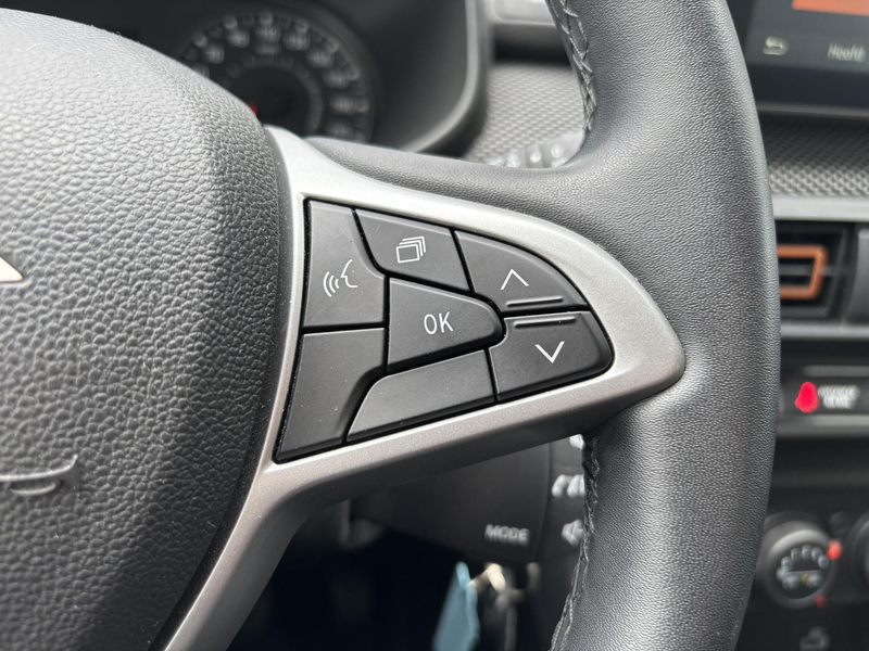 Dacia Sandero Stepway 1.0 TCe 100 ECO-G Expression | Camera | Na — photo 26