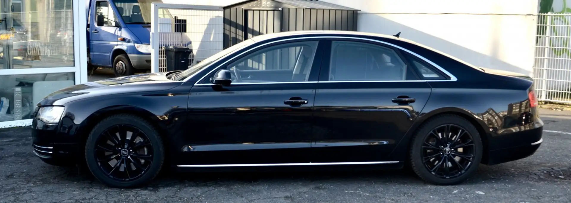 Audi A8 4.2 TDI V8 *MASSAGE-SITZE*SOLARSCHIEBEDACH* Noir - 2