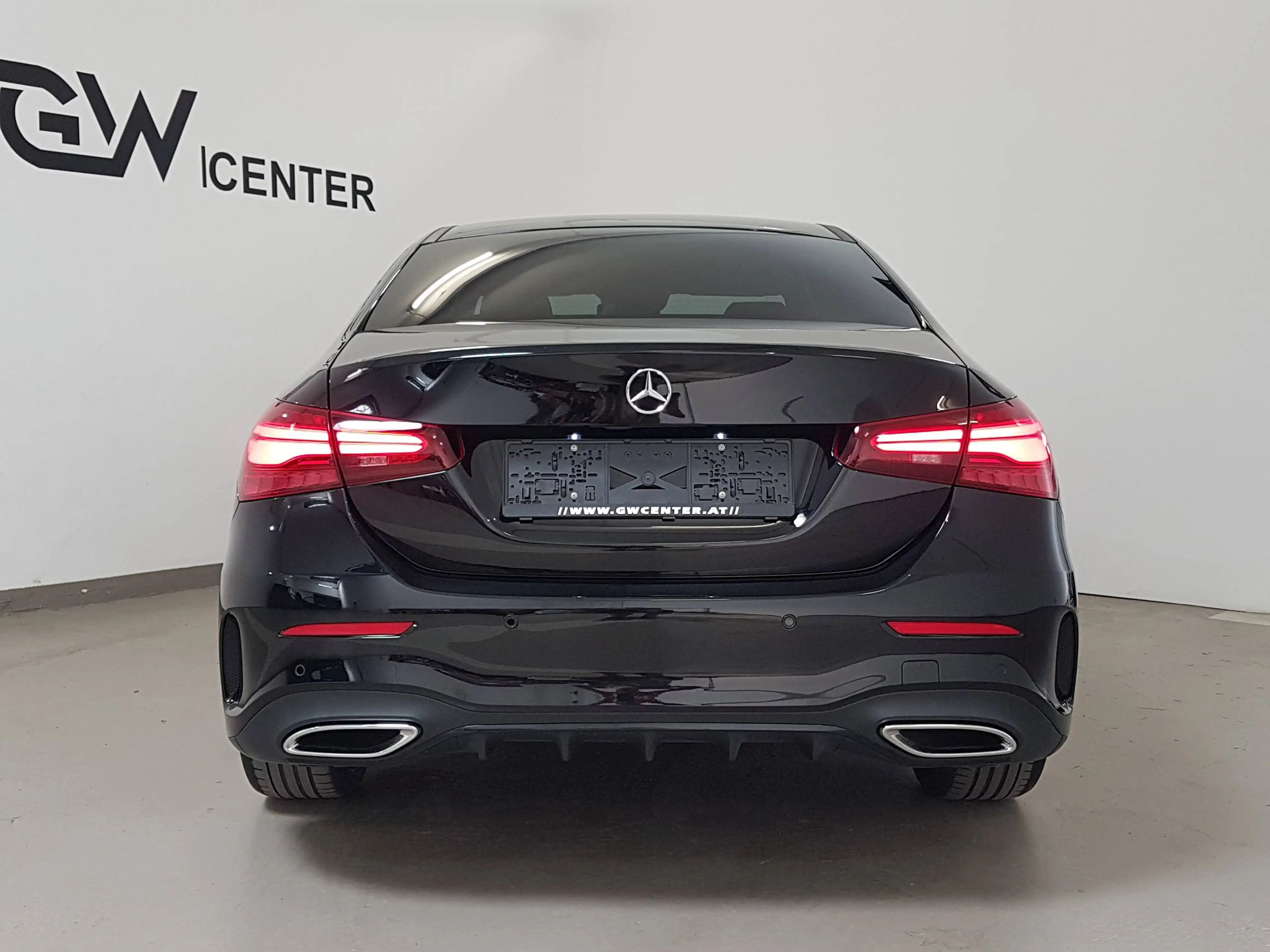 Mercedes-Benz A 200 d Limousine AMG Line FACELIFT Burmester Ambient — photo 12