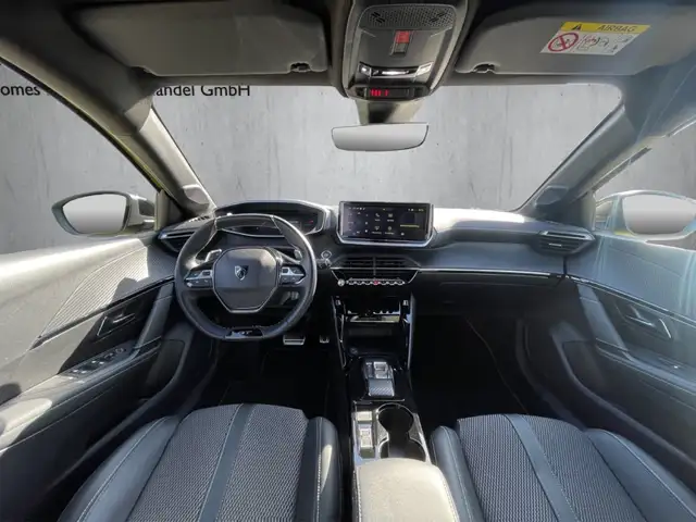 Peugeot 208 view 12