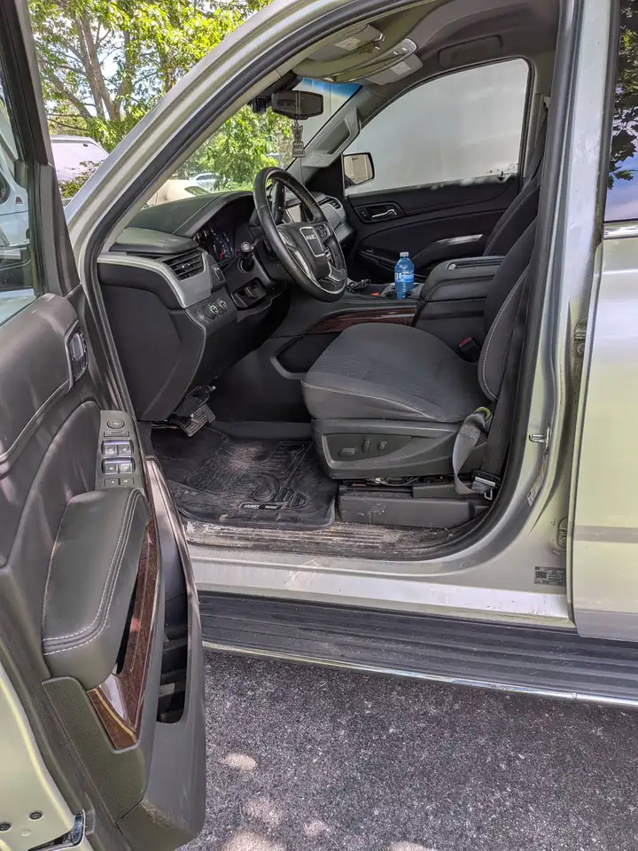 GMC Yukon снимка GMC Yukon