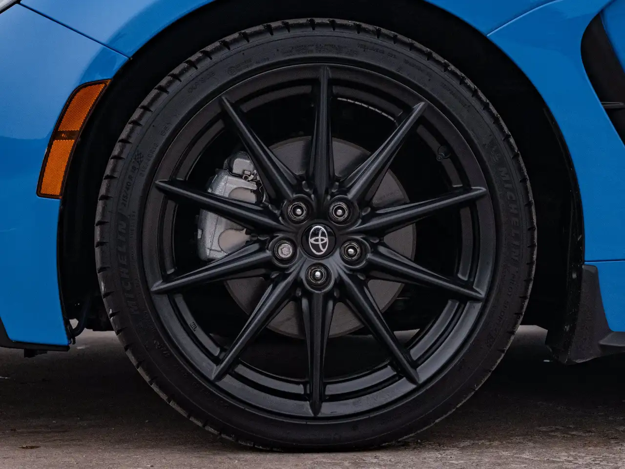 Toyota GR86 photo Toyota GR86