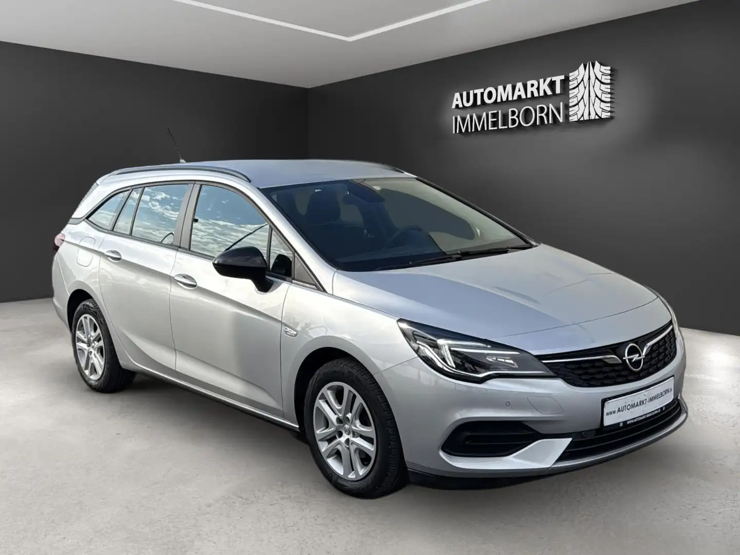 Opel Astra K Sports Tourer Edition Navi*DAB*SHZ*PDC*T Silber - 1