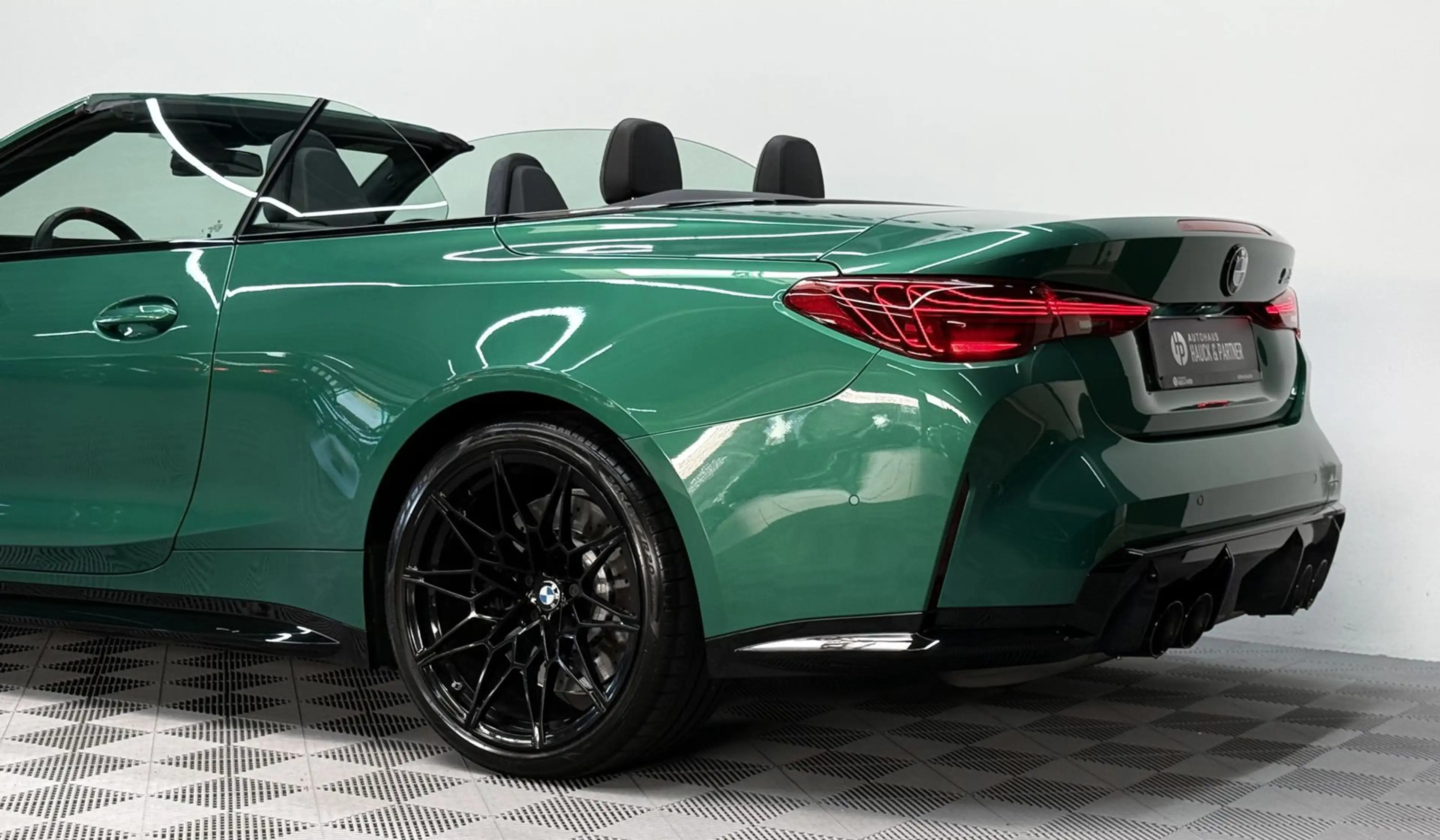 BMW M4 xD Competition *Laser*Nackenhzg*Innovation*HK — photo 5