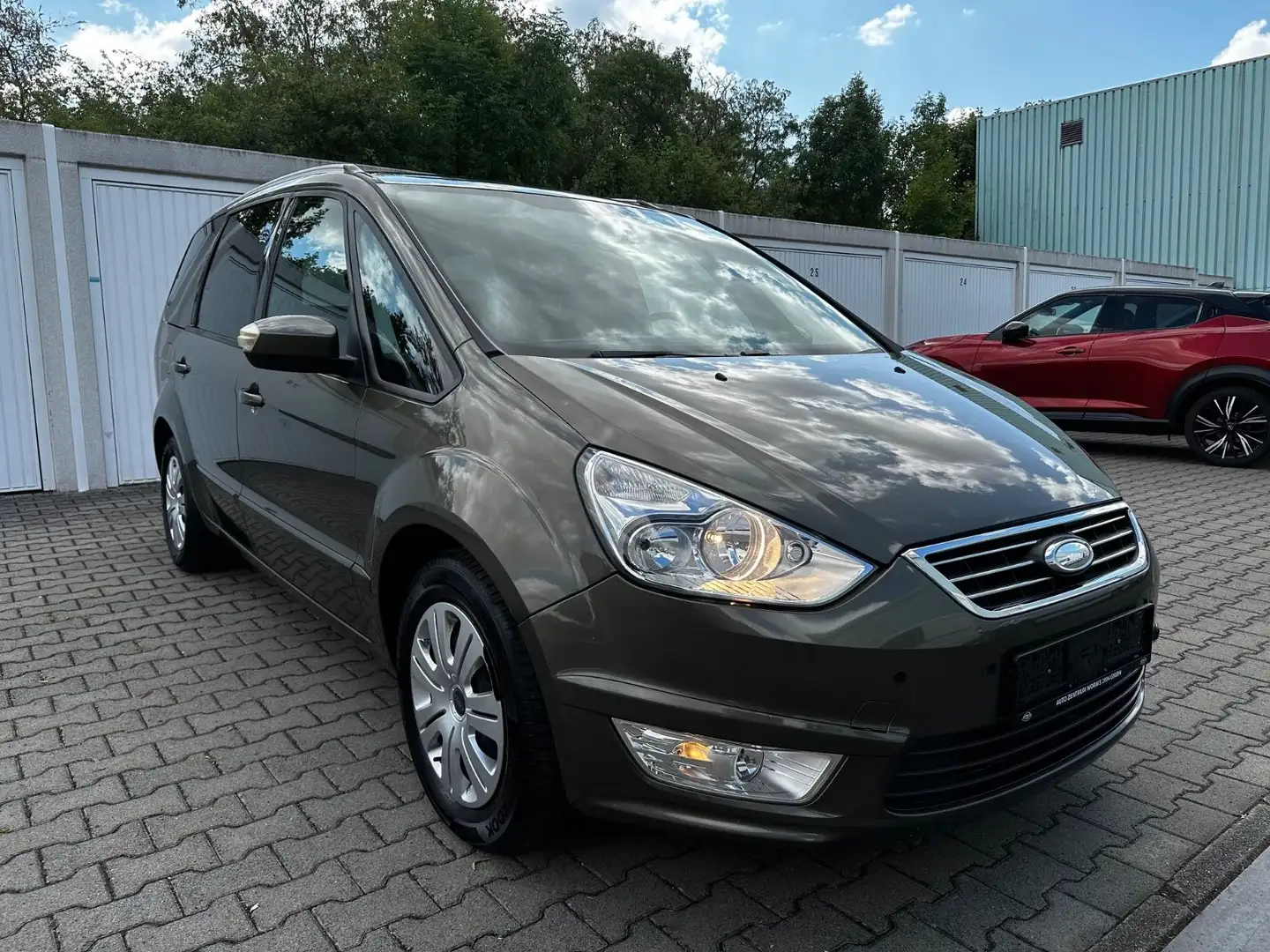 Ford Galaxy Trend *2.Hand*7-Sitzer*Pano*AHK*TOP* Brun - 1