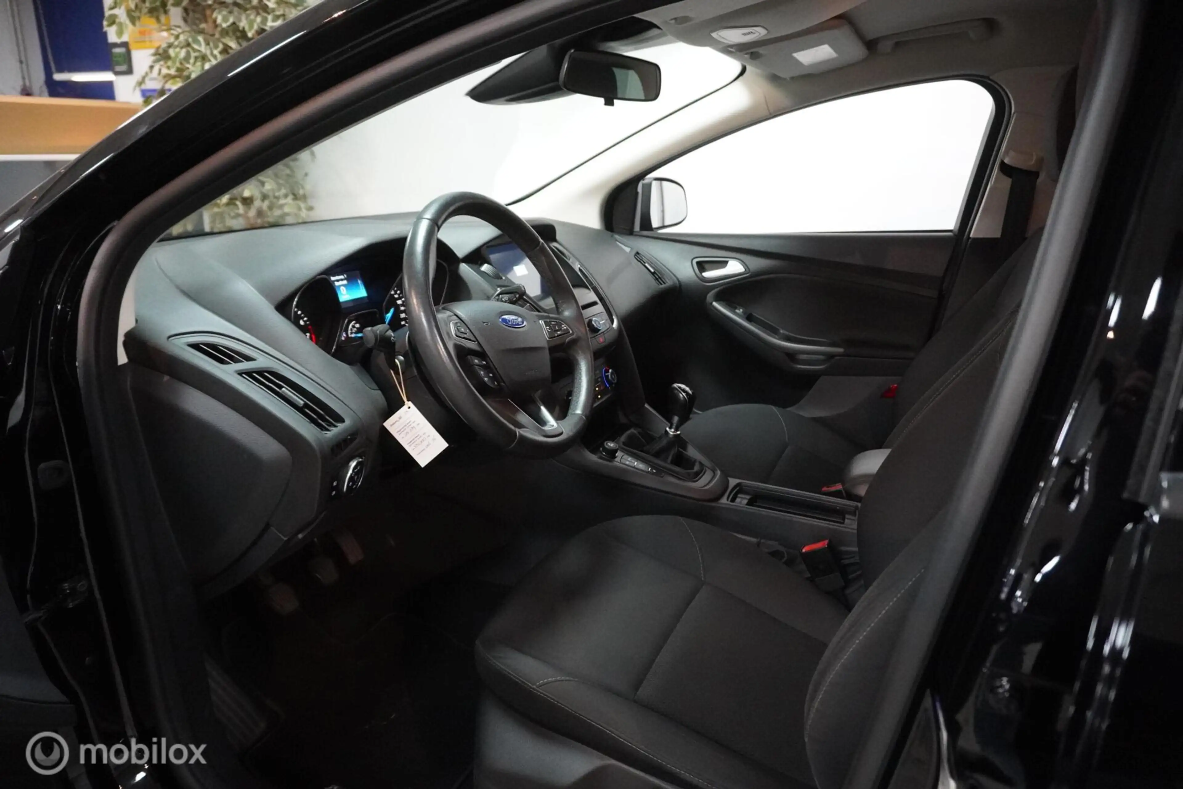 Ford Focus Wagon 1.0 Lease Edition | 37.000km Uniek | — photo 19