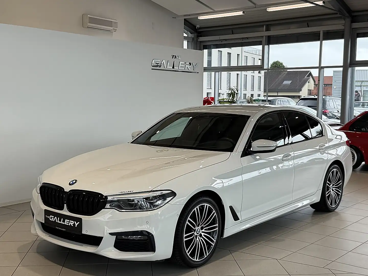BMW 540 i xDrive M-Sport Aut.*Sitzkühlung*Fond-Entertai Weiß - 2