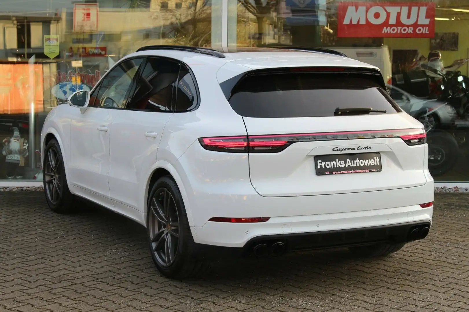 Porsche Cayenne Turbo+Soft Close+Matrix-LED+AHK+Panorama Weiß - 2