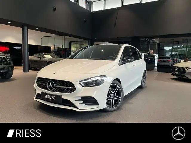 Mercedes-Benz B 220 4M AMG+PANO+AHK+DISTR+STDHZG+MULTIB+KEYL+
