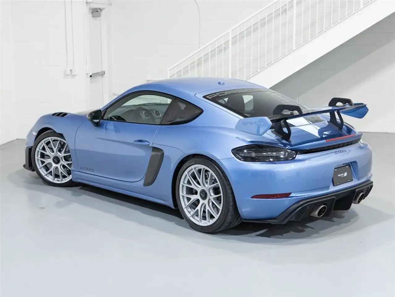 Porsche 718 Cayman снимка Porsche 718 Cayman