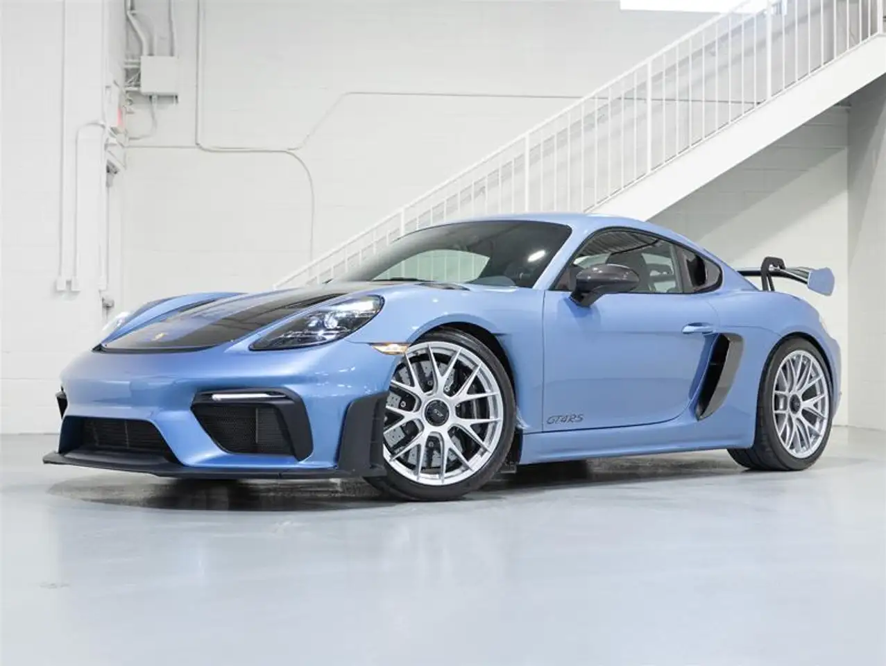 2023 Porsche 718 Cayman