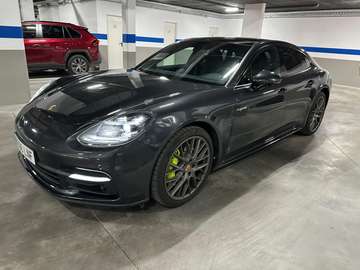 Panamera 4 e-Hybrid