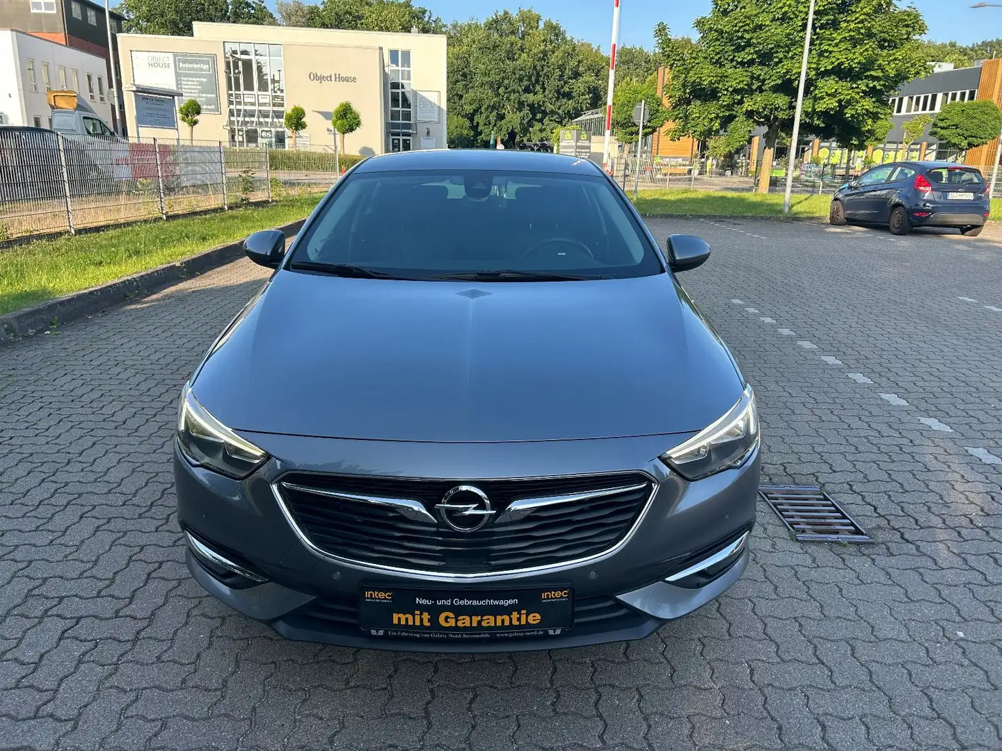 Opel Insignia B 1,5 Turbo Automat Grand Sport Dynamic Grau - 2