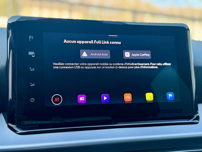 SEAT Arona 1.0 TSI FR Edition DSG *Cockpit*GPS*Carplay*Camera — photo 10