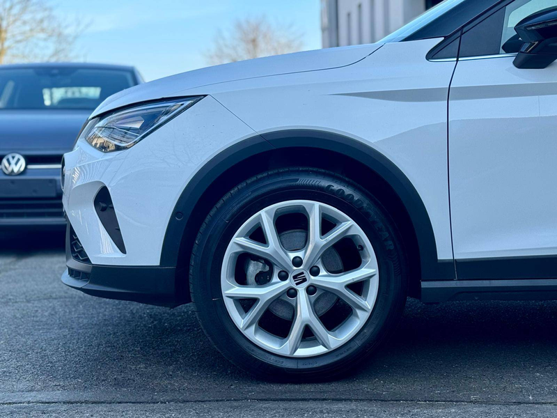 SEAT Arona 1.0 TSI FR Edition DSG *Cockpit*GPS*Carplay*Camera — photo 3