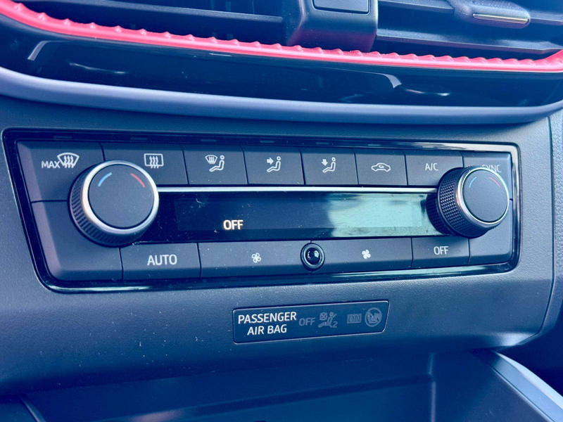 SEAT Arona 1.0 TSI FR Edition DSG *Cockpit*GPS*Carplay*Camera — photo 12