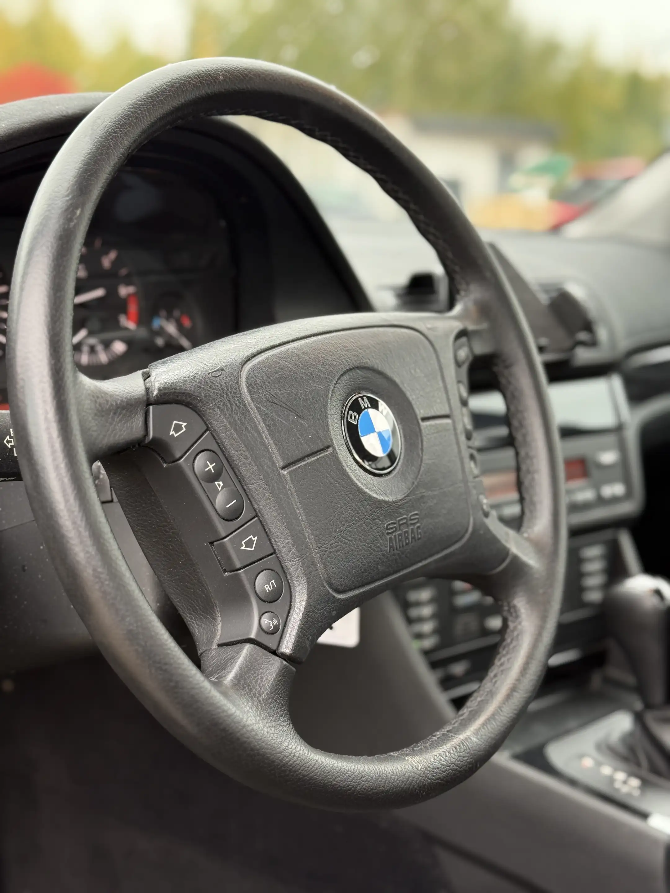BMW 525 5er 525i E39 — photo 7