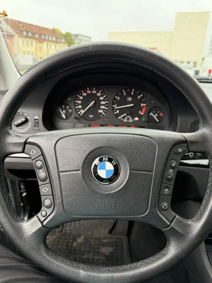 BMW 525 5er 525i E39, foto 8