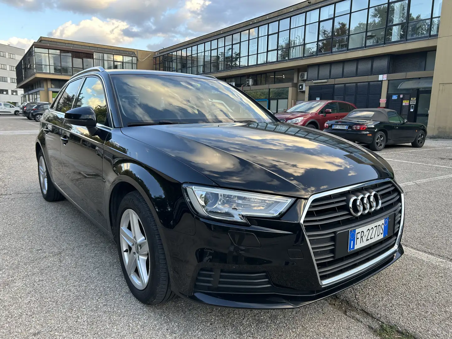 Audi A3 Sportback 30 1.6 tdi Business 116cv s-tronic Nero - 2