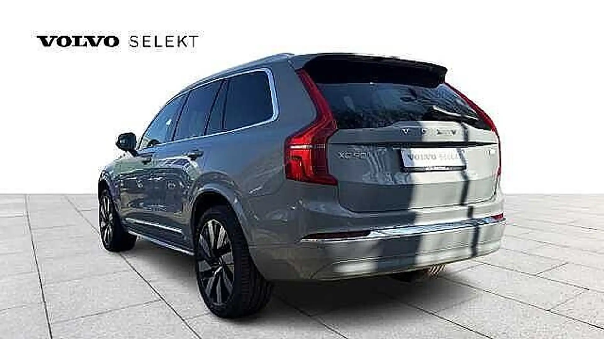 Volvo XC90 Recharge Plus Bright, T8 Plug-in Hybrid Grijs - 2