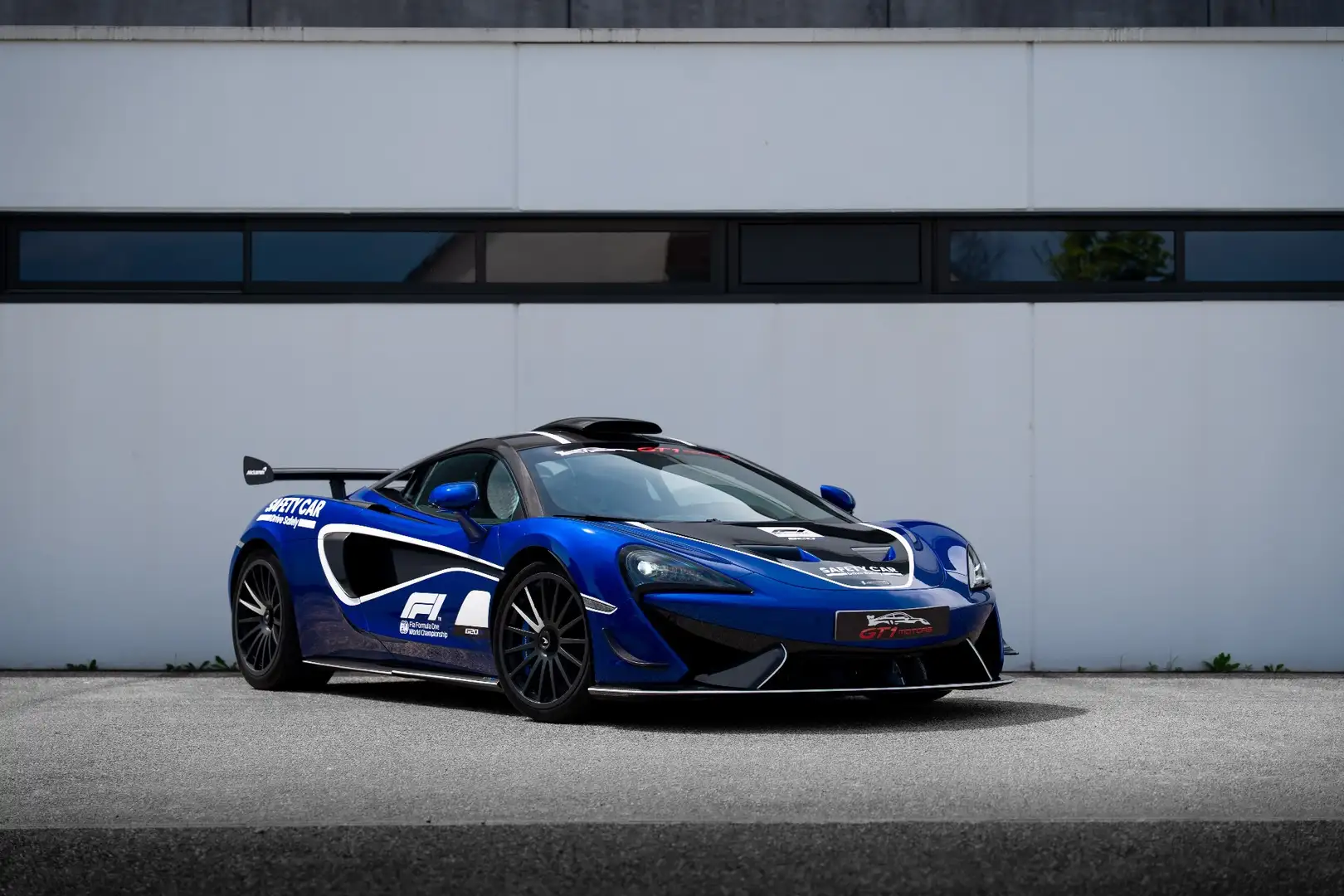 McLaren 620R Blau - 1