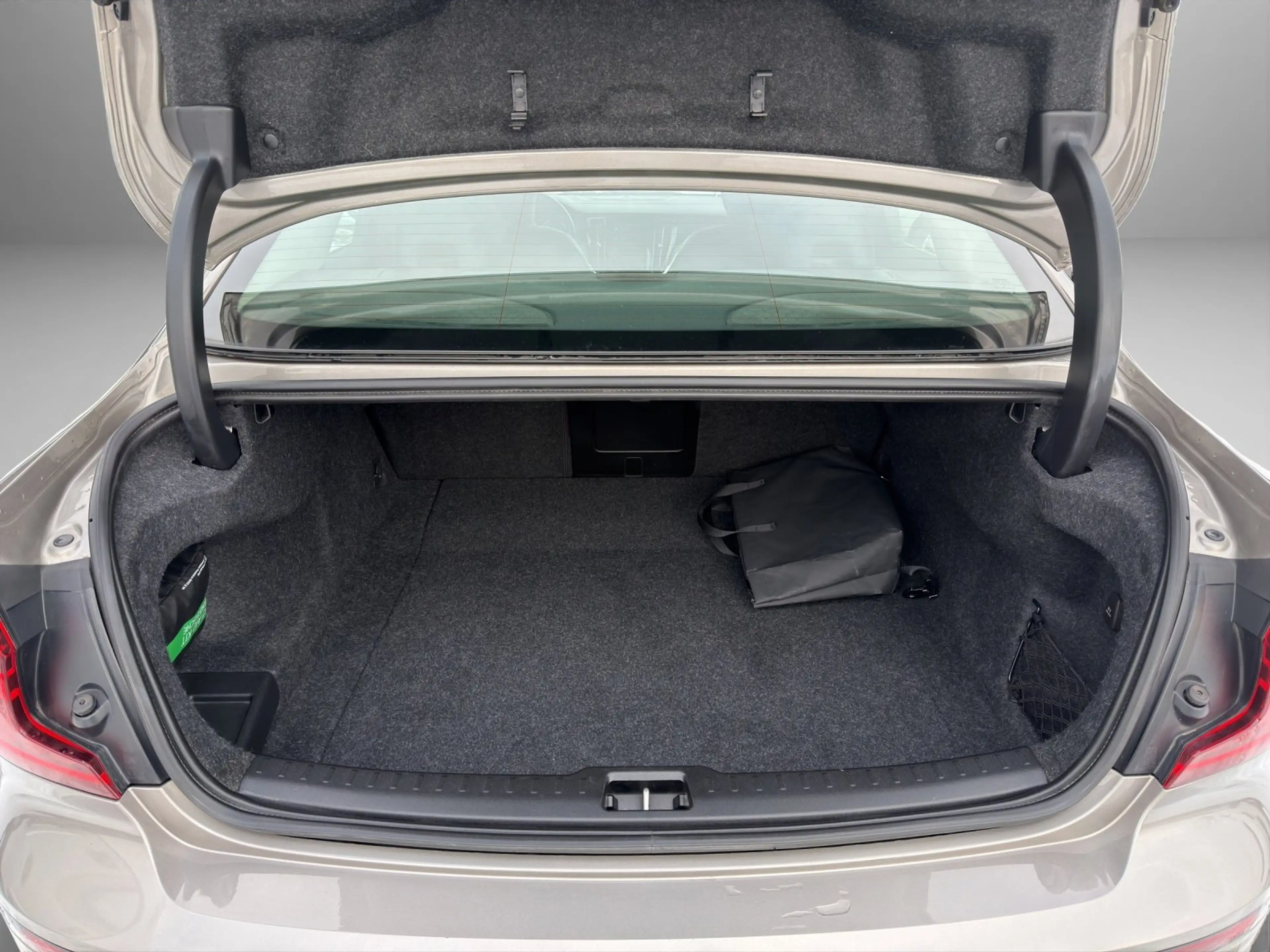 Volvo S60 T8 Twin Engine PHEV Inscription *PILOT, H/K, AHK* — photo 9