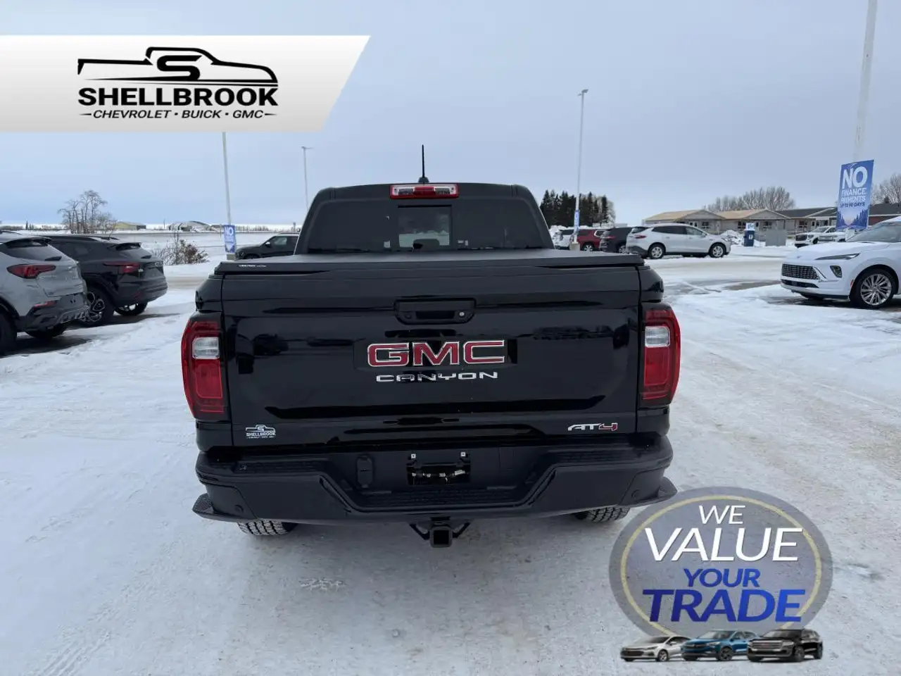 GMC Canyon снимка GMC Canyon