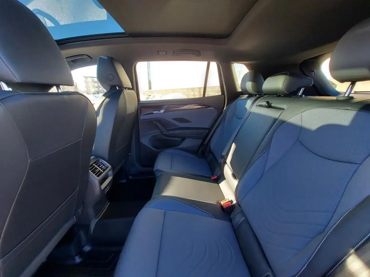 Volkswagen Tiguan снимка Volkswagen Tiguan