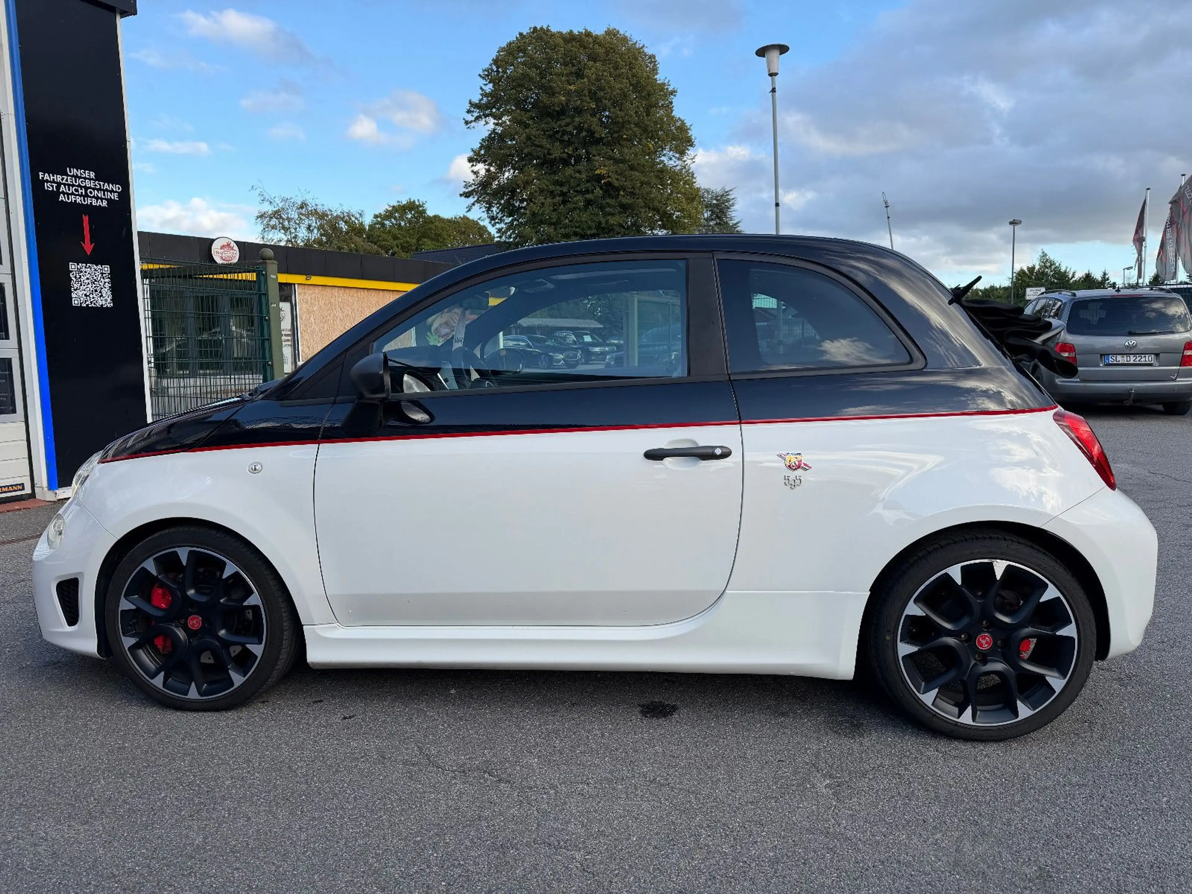 Abarth 595 Competizione 595 Cabrio Competizione (Beats-Carbon-CarPlay) — photo 7