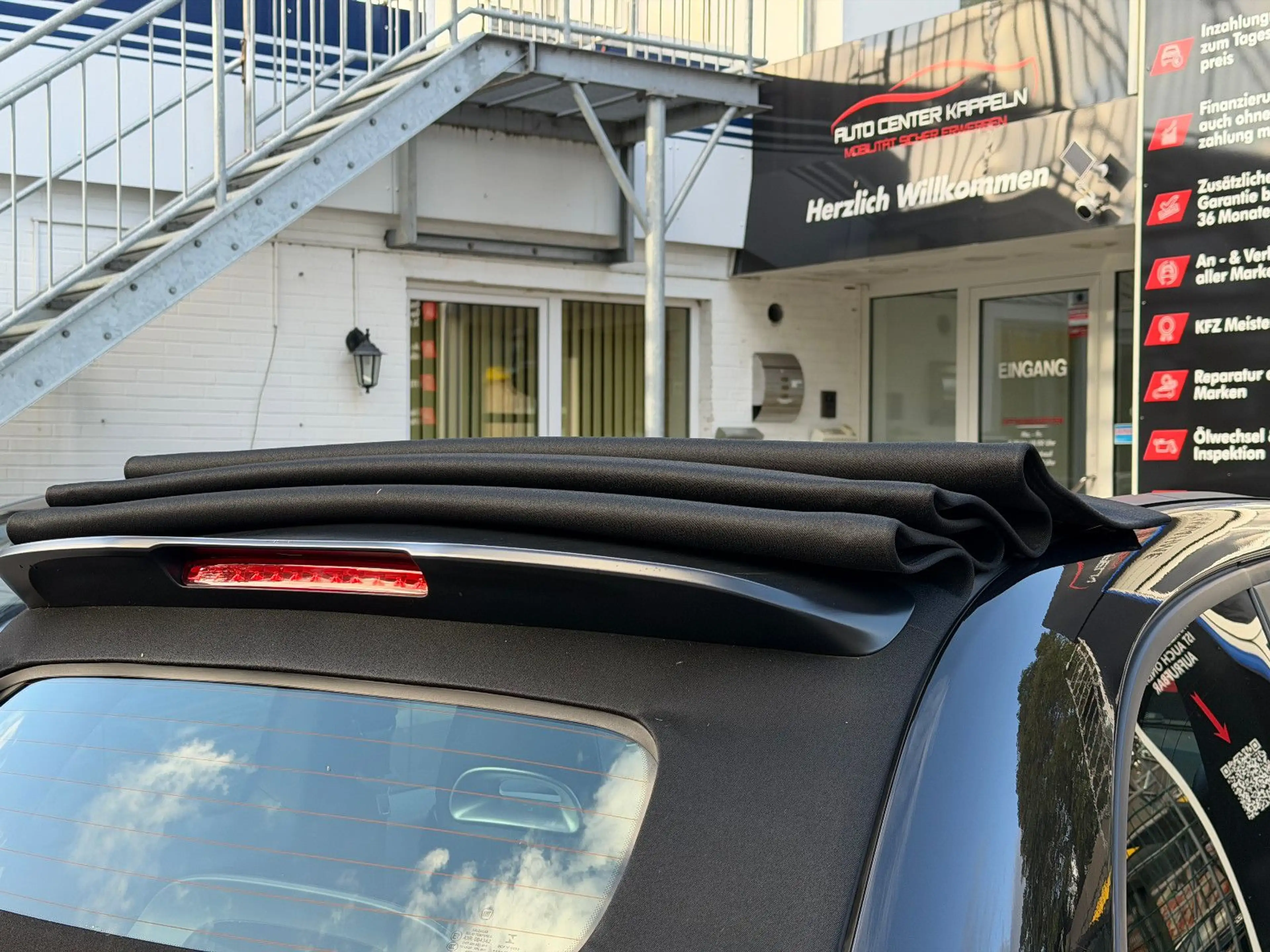 Abarth 595 Competizione 595 Cabrio Competizione (Beats-Carbon-CarPlay) — photo 11
