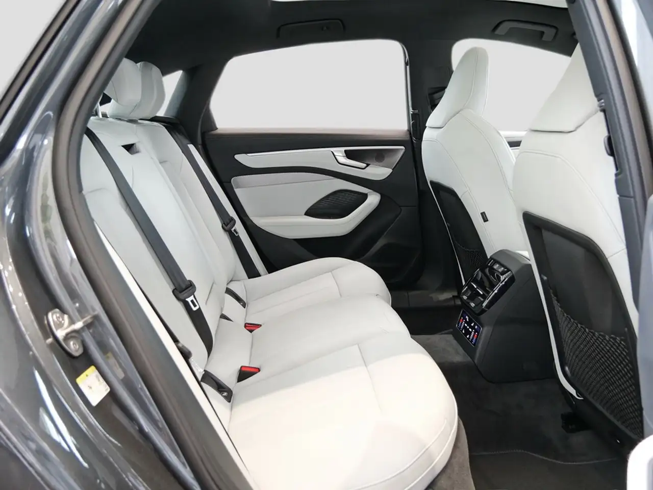 Audi A6 2026 — фото 11