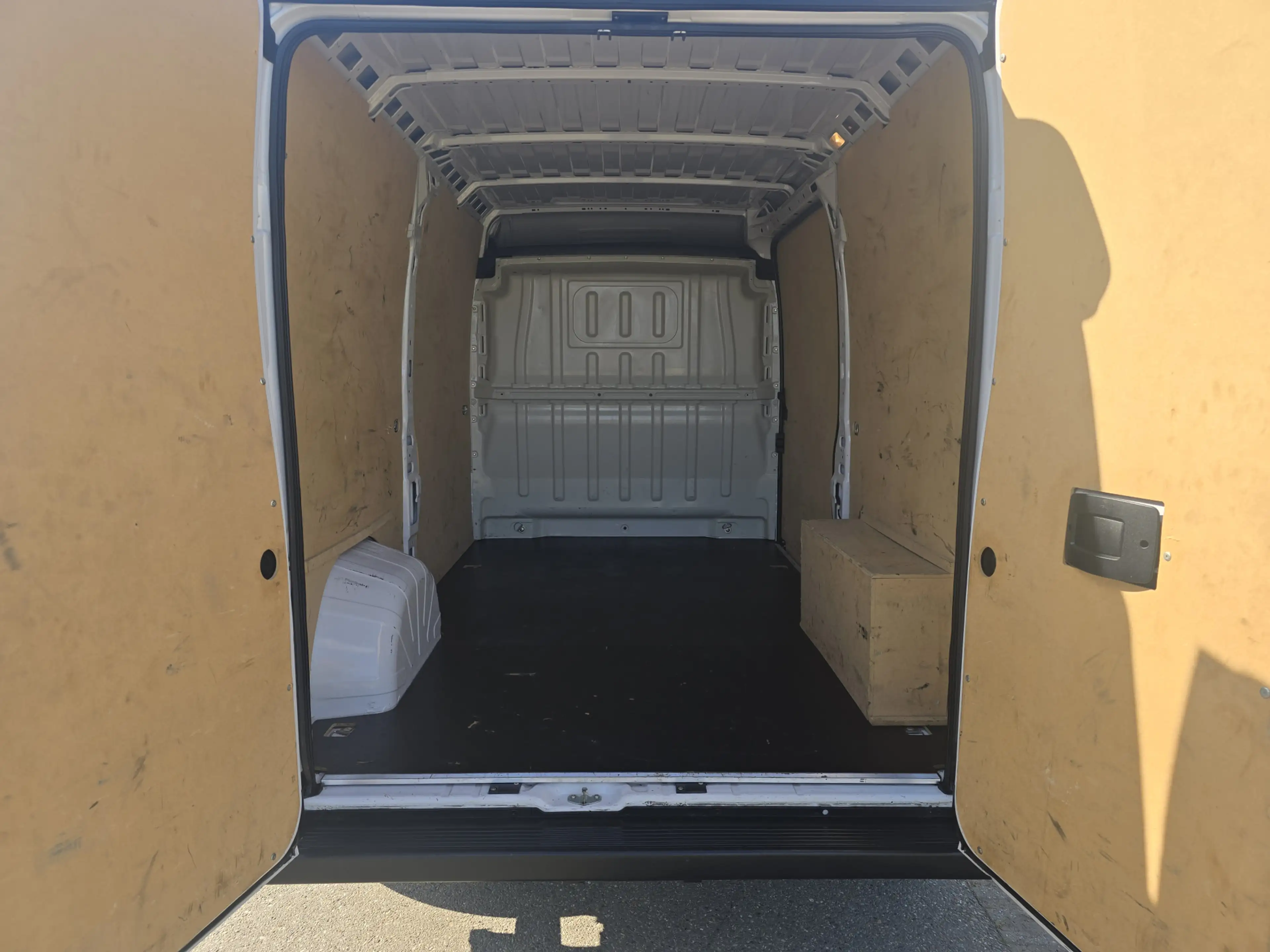Opel Movano 2.2D 140 L2H2 3.5T - 140 Pk - Euro 6 - ParkeerCame — photo 6