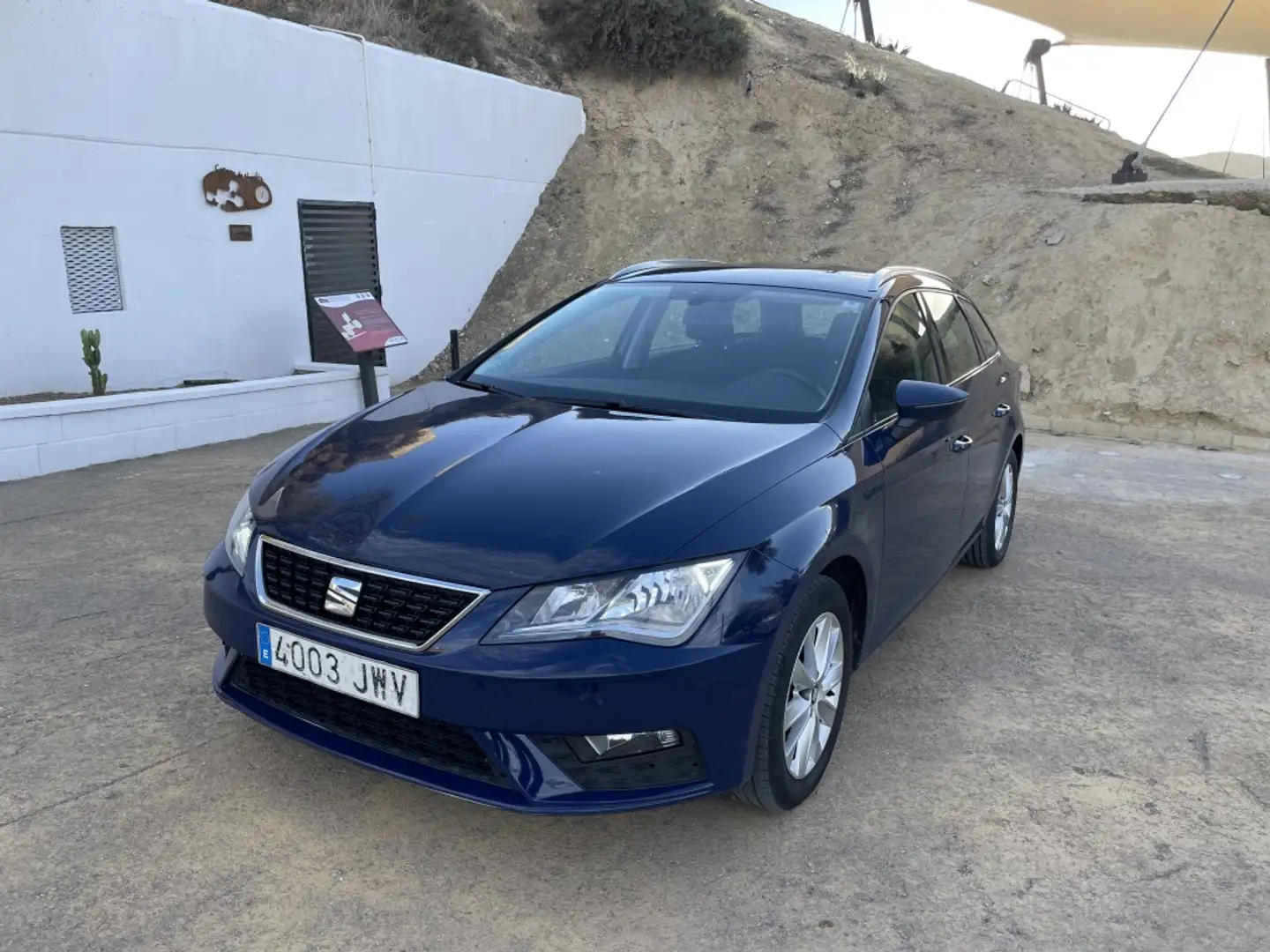 SEAT Leon 1.6TDI CR S&S Style 115 Azul - 2