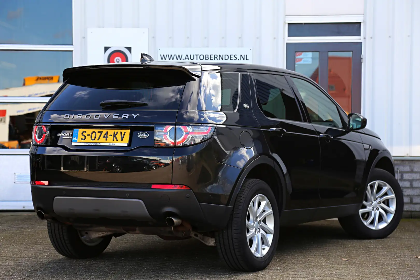 Land Rover Discovery Sport 2.0 Si4 4WD HSE 240PK 9G-Aut.*BTW*Perfect LR Onder Nero - 2