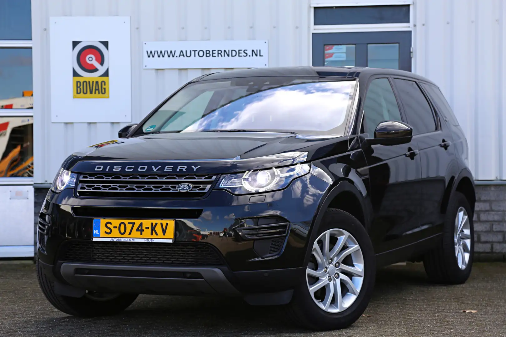 Land Rover Discovery Sport 2.0 Si4 4WD HSE 240PK 9G-Aut.*BTW*Perfect LR Onder Nero - 1