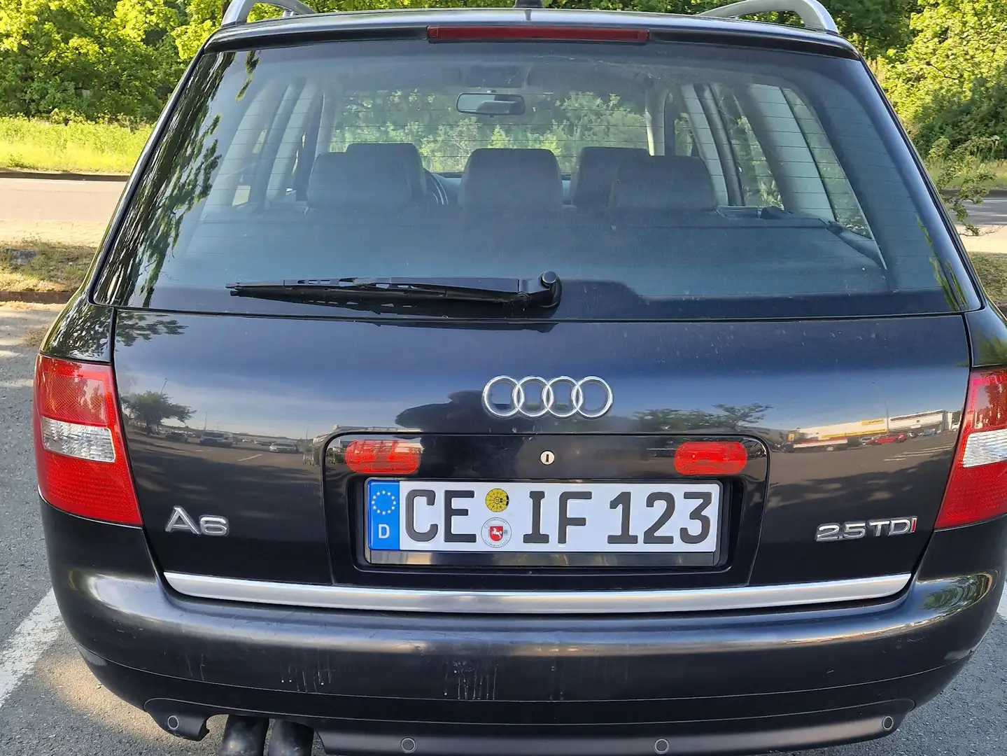 Audi A6 A6 Avant 2.5 TDI Noir - 2