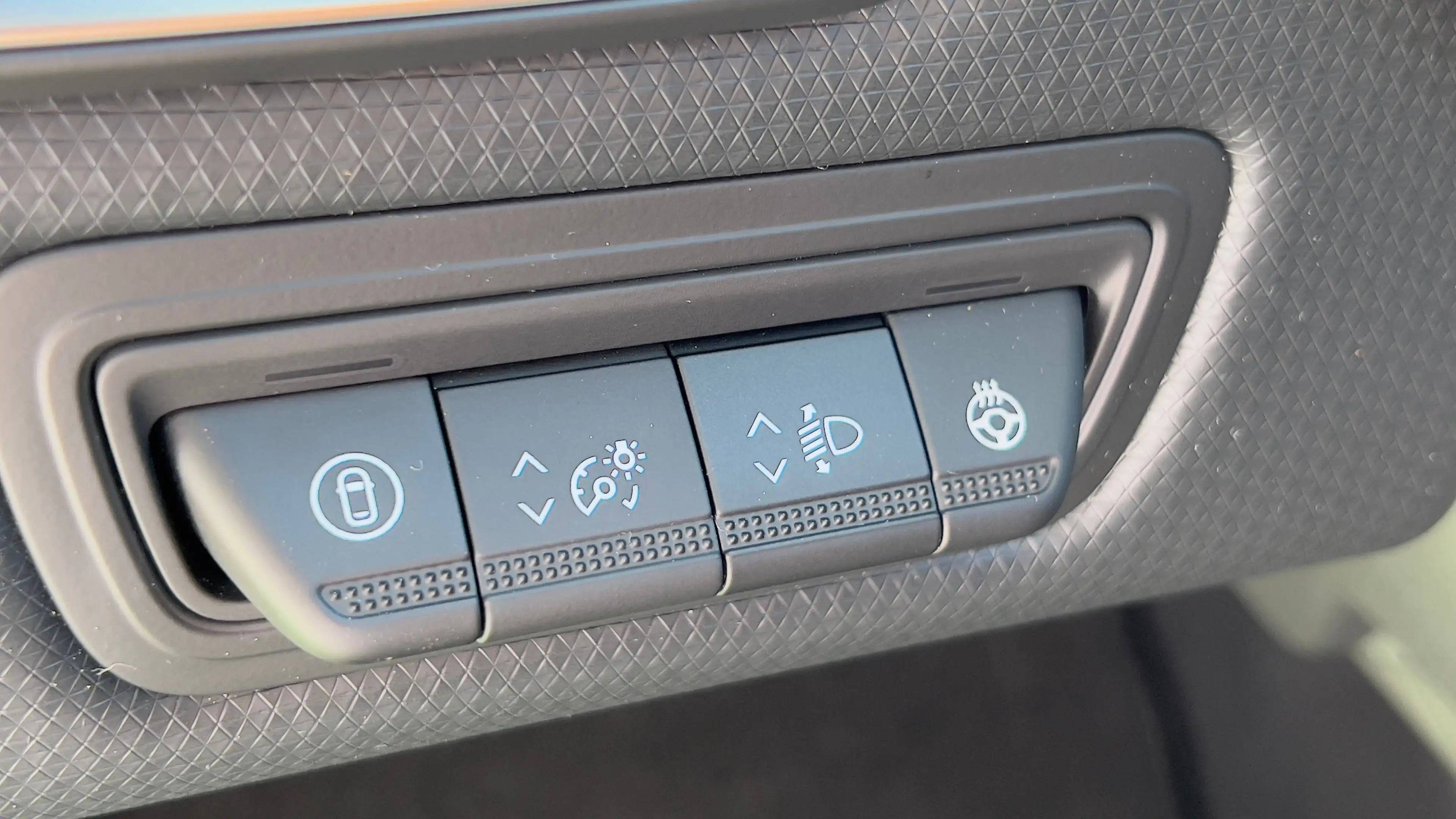 Mitsubishi Colt 1.0 Edition m. Navigationssystem, Freisprecheinrichtung, 17 Leichtmetallräder, Rückfahrkamera uvm.... — photo 9