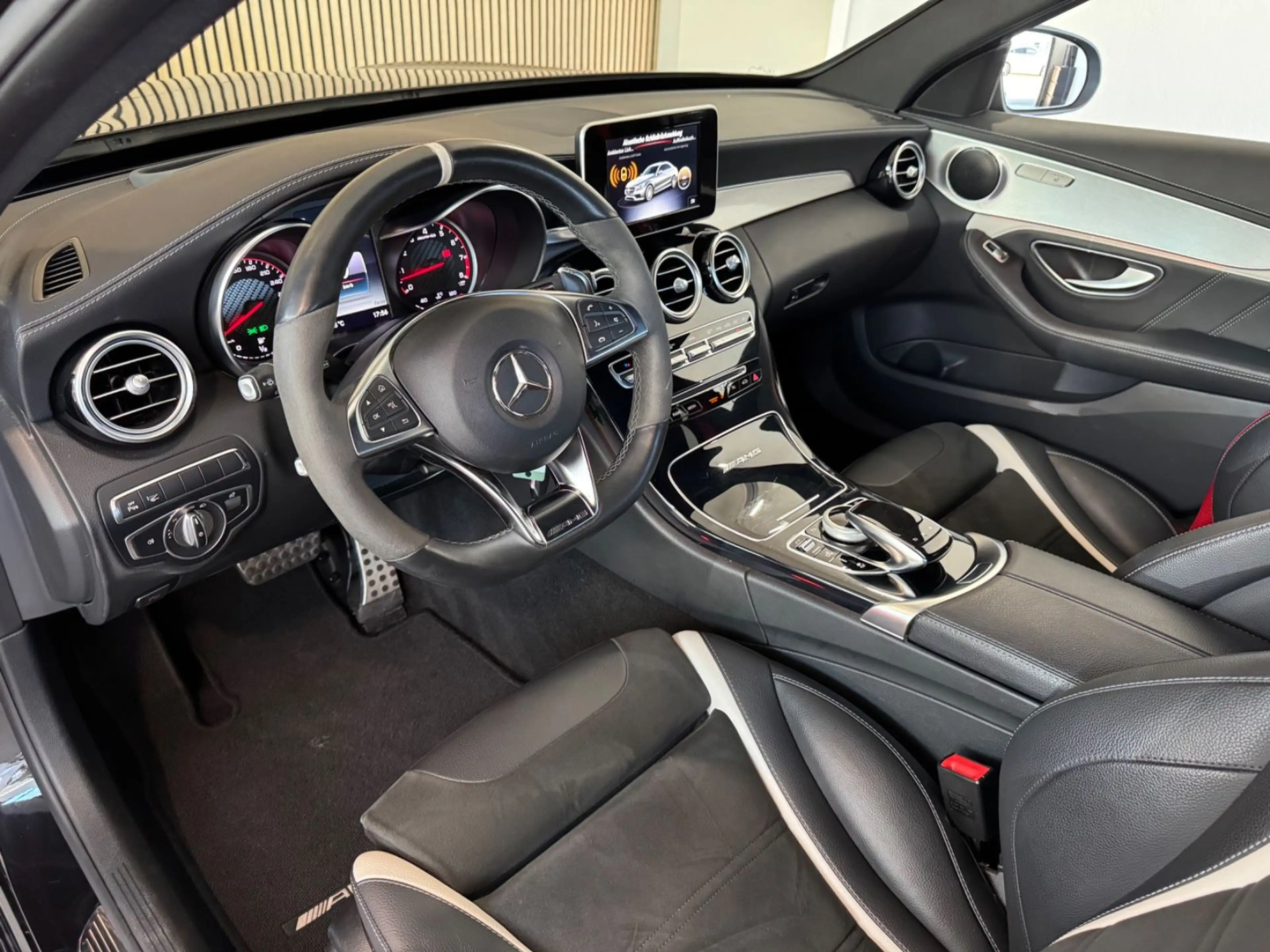 Mercedes-Benz C 63 AMG C 63s AMG Limo HUD/ILS/Temp./CAM/Drivers-Package — photo 10