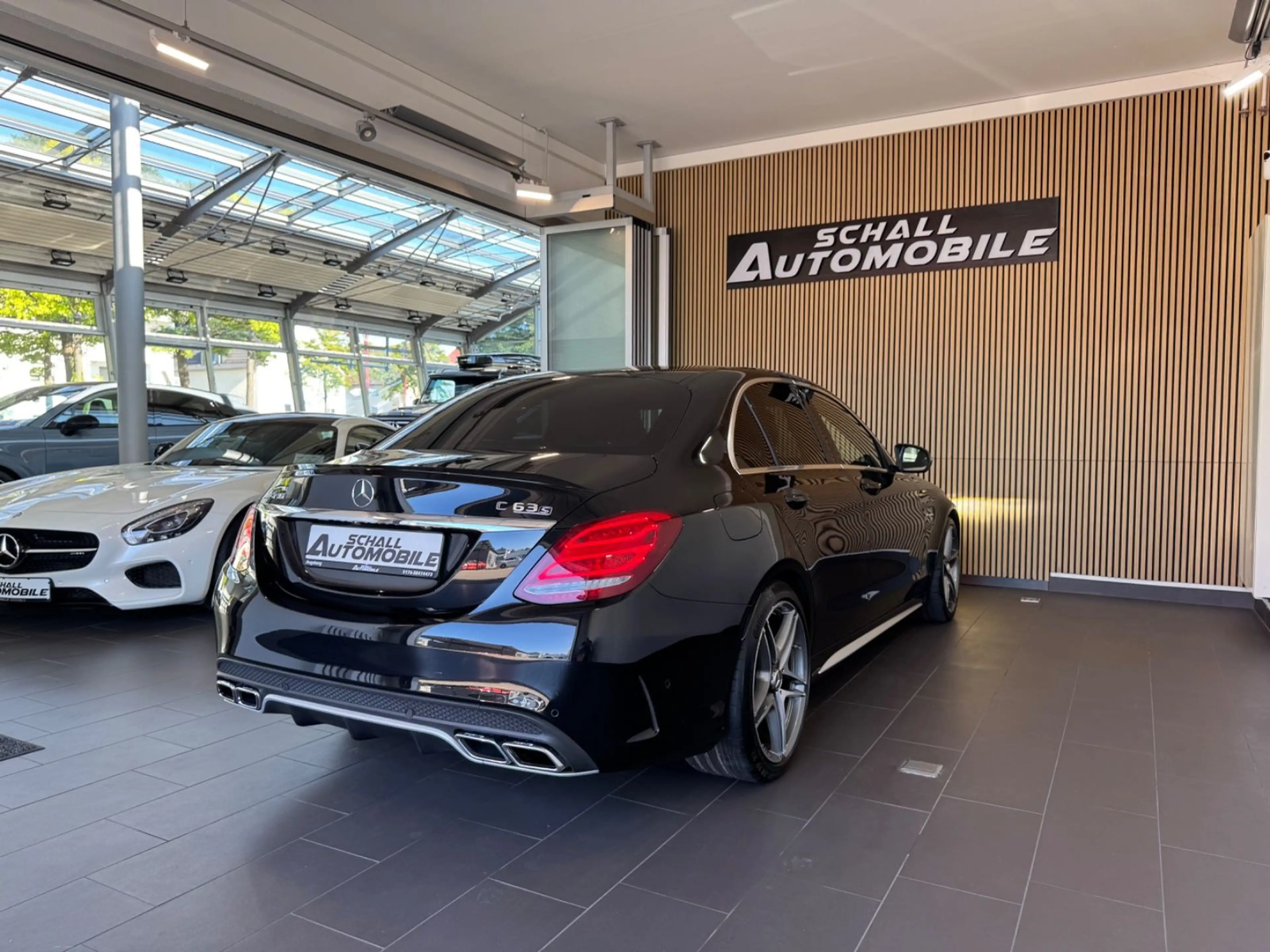 Mercedes-Benz C 63 AMG C 63s AMG Limo HUD/ILS/Temp./CAM/Drivers-Package — photo 7