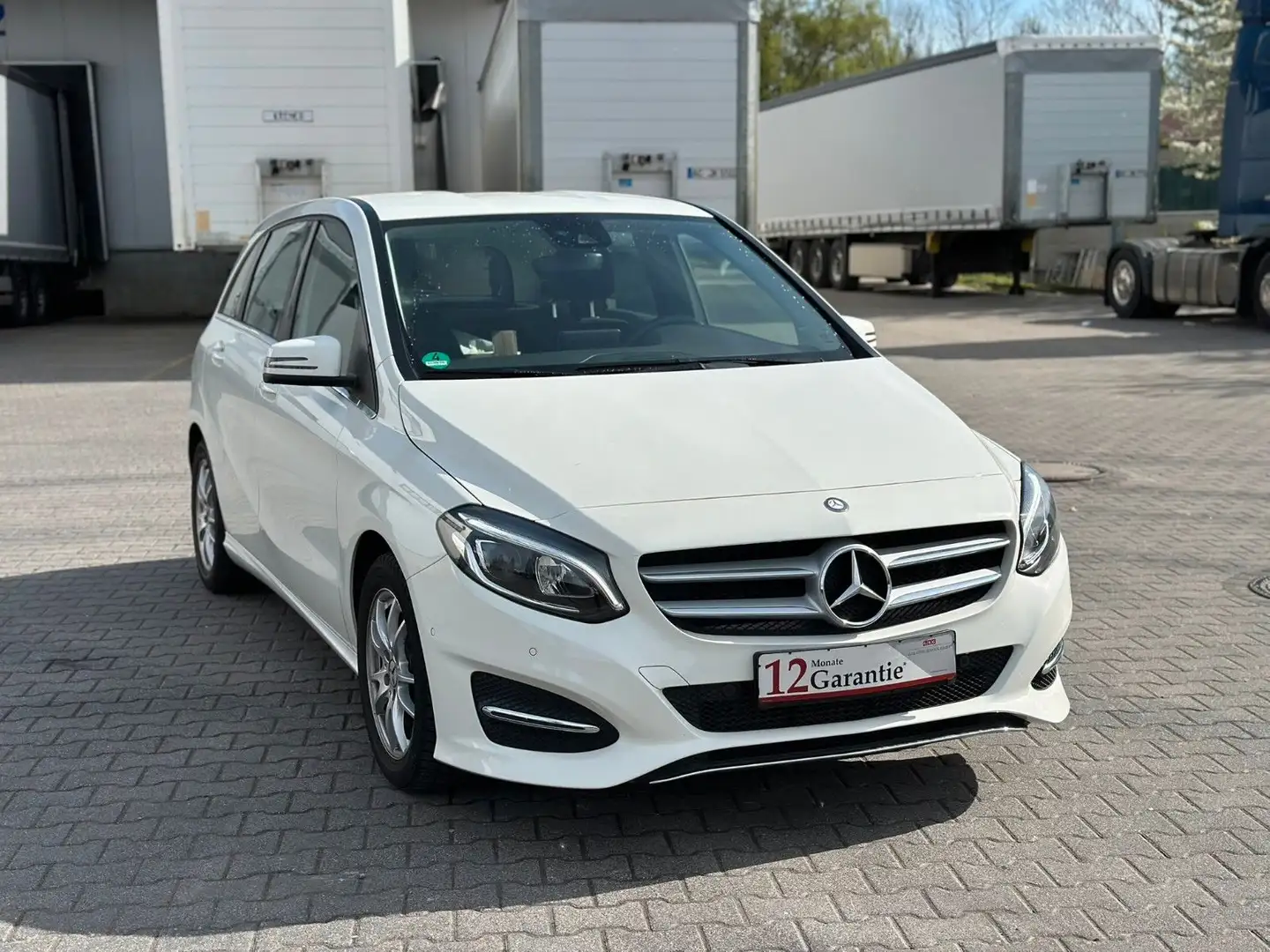 Mercedes-Benz B 180 Garantie*TÜV Neu*Kamera*LED*Park-Assist* Weiß - 1