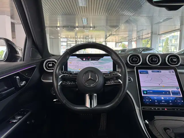 Mercedes-Benz C-Class view 12