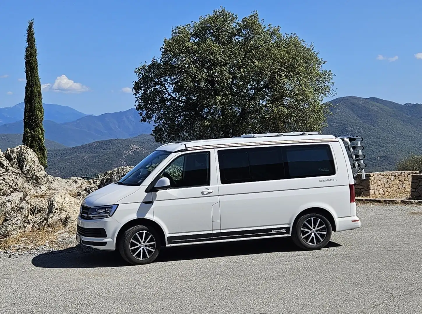 Volkswagen T6 California Beach 2,0 TDI 4Motion BMT DSG Weiß - 1