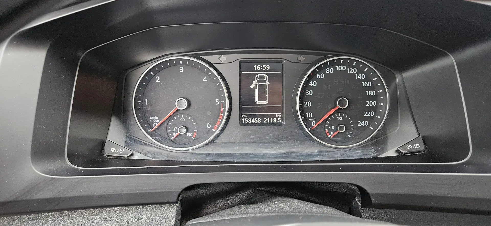 Volkswagen T6 California Beach 2,0 TDI 4Motion BMT DSG Weiß - 2