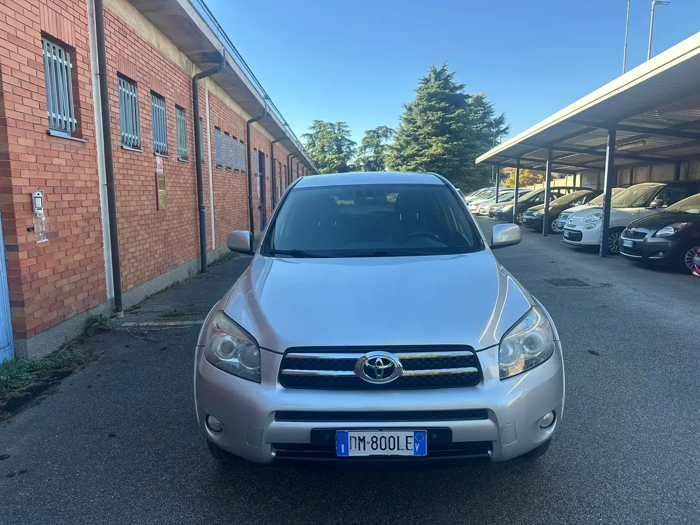 Toyota RAV 4 RAV4 2.2 d-cat Luxury 177cv Crossover Argento - 2